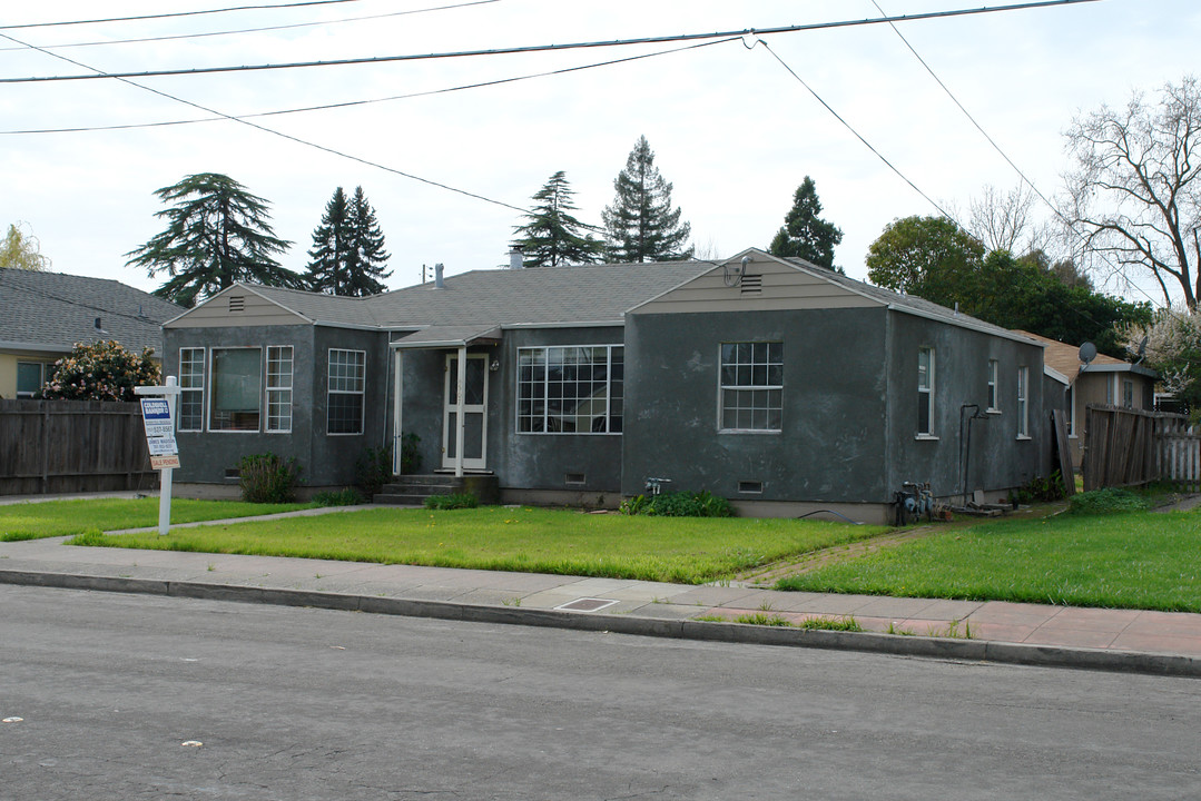 507 Alderbrook Dr in Santa Rosa, CA - Building Photo