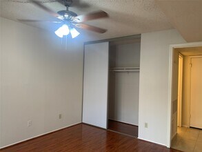 2510 Grants Lake Blvd in Sugar Land, TX - Building Photo - Building Photo