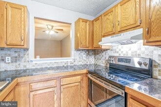 111 Gateway Dr in Newark, DE - Building Photo - Building Photo