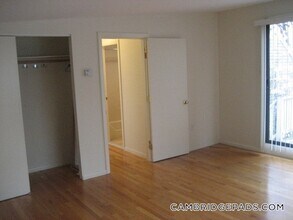 61 6th St, Unit A in Cambridge, MA - Building Photo - Building Photo