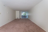 Interior Photo - Fairway Tower and Manor Apartamentos in Akron, Ohio
