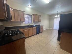 5659 Bald Eagle Rd NW in Albuquerque, NM - Building Photo - Building Photo