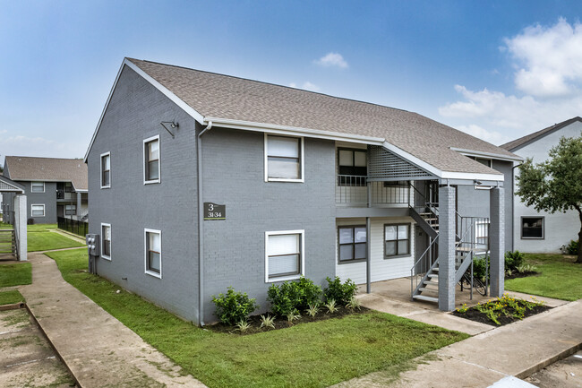 The Grove at Southwood in College Station, TX - Foto de edificio - Building Photo