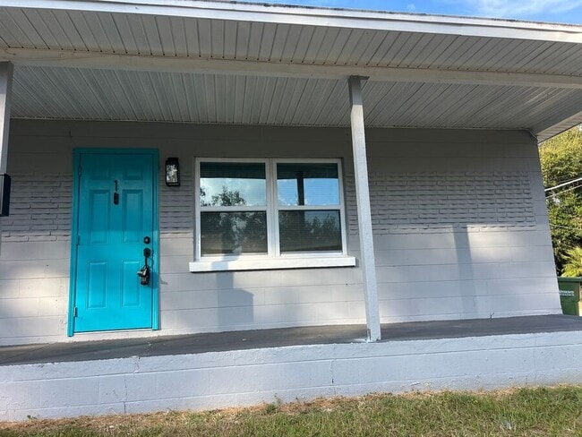 property at 351 Ave N NE