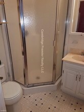 86 Ellery St-Unit -Apt 1 in Cambridge, MA - Foto de edificio - Building Photo
