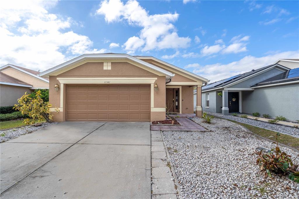 11341 Cocoa Beach Dr in Riverview, FL - Building Photo