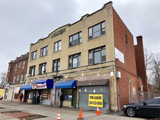 551 Albany Ave in Hartford, CT - Building Photo - Other