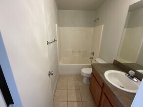 5517 Del Creek Rd in Del City, OK - Building Photo - Building Photo