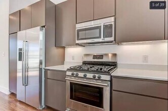 1801 E 2nd St in Austin, TX - Building Photo - Building Photo