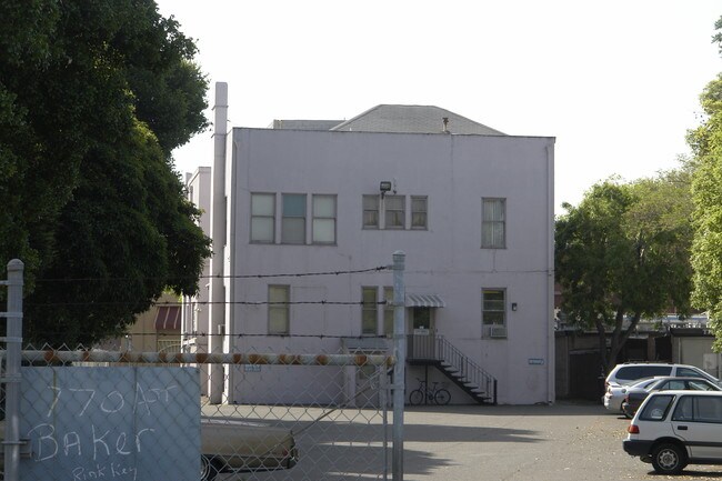 770 Smalley Ave in Hayward, CA - Foto de edificio - Building Photo