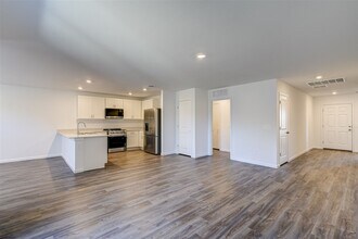 6981 Wise Maverick Dr in Prescott Valley, AZ - Building Photo - Building Photo