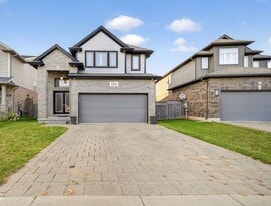 2649 Bateman Trl in London, ON - Building Photo