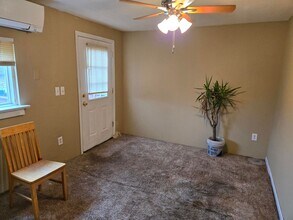 1225 Seneca Rd in Middle River, MD - Foto de edificio - Building Photo