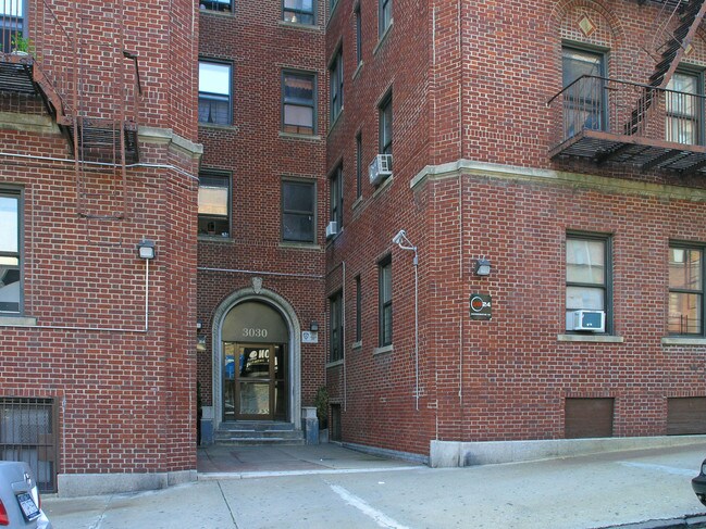 3030 Valentine Ave in Bronx, NY - Building Photo - Building Photo