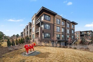 6618 E Lowry Blvd in Denver, CO - Building Photo