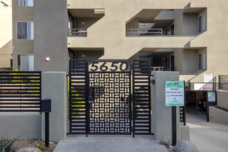 Aztec Campus Apartments in San Diego, CA - Foto de edificio - Building Photo