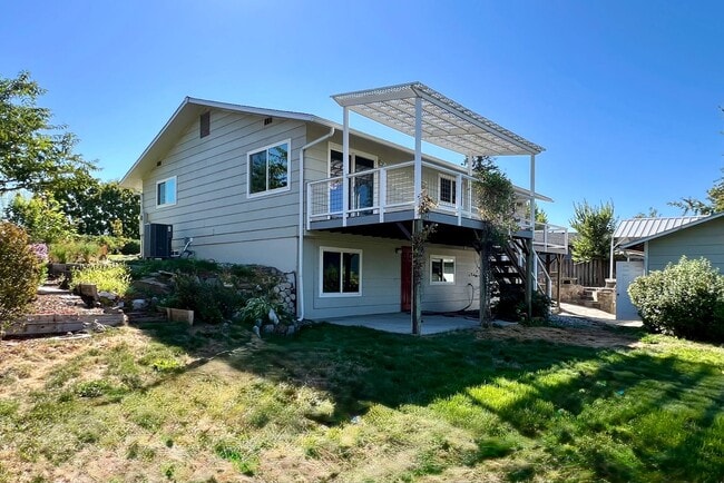 property at 216 Ridgemont Dr