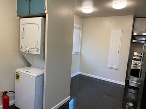 293 Mather St in Oakland, CA - Building Photo - Building Photo