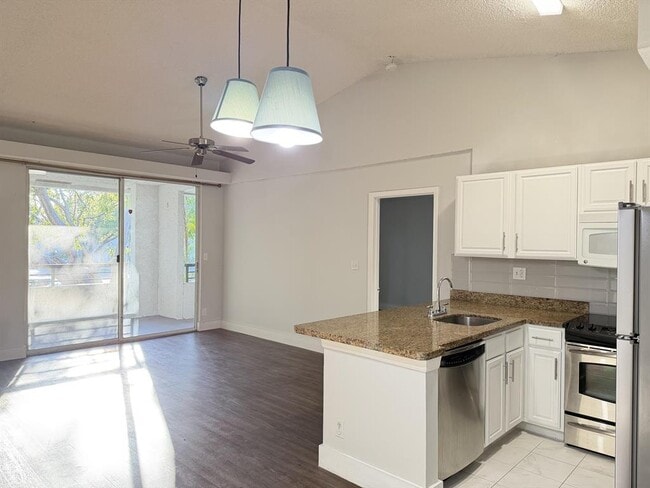 921 Lyons Rd, Unit 3205 in Coconut Creek, FL - Building Photo - Building Photo