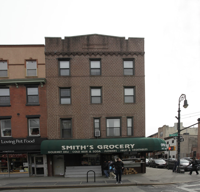 147 Smith St in Brooklyn, NY - Foto de edificio - Building Photo