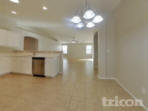 14131 W Corrine Dr in Surprise, AZ - Building Photo - Building Photo