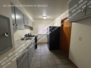 17483 Allen St in Roseville, MI - Building Photo - Building Photo
