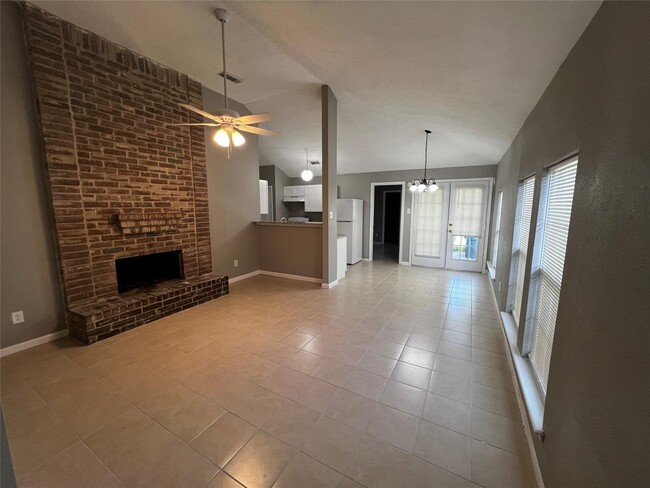 11005 Tridens Ct
