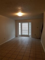 118 Oak Ridge Ave in Donaldsonville, LA - Building Photo