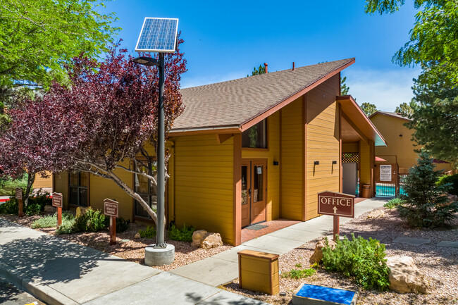 Butterfield Apartments in Flagstaff, AZ - Building Photo - Building Photo