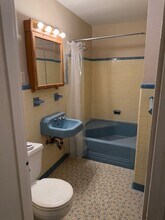 305 Boulevard, Unit 2nd Floor in Hasbrouck Heights, NJ - Foto de edificio - Building Photo