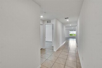 10392 Sheffield Rd in Spring Hill, FL - Building Photo - Building Photo