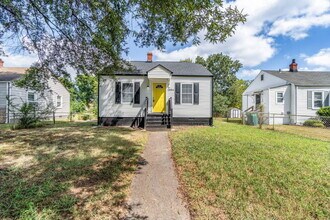 1804 St Claire Ln in Richmond, VA - Building Photo - Building Photo