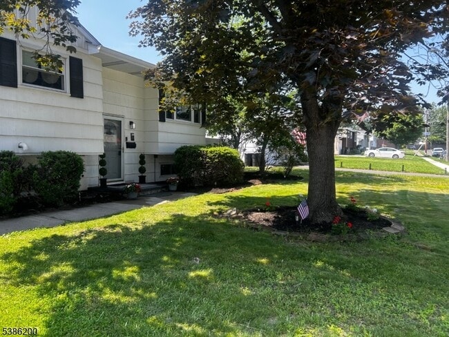 property at 119 Cindy Ct