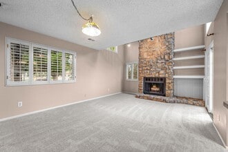 12501 E Evans Cir in Aurora, CO - Foto de edificio - Building Photo