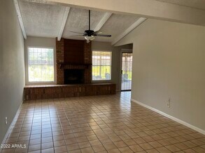 7827 W College Dr in Phoenix, AZ - Building Photo - Building Photo