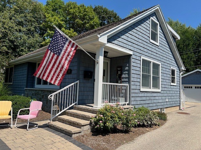 310 Carter St in Libertyville, IL - Building Photo - Building Photo