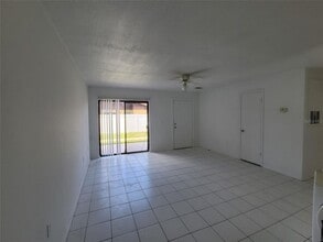 4116 Flying Fortress Ave in Kissimmee, FL - Building Photo - Building Photo