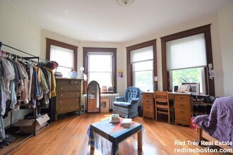 1725 Commonwealth Ave, Unit 3 in Boston, MA - Building Photo - Building Photo