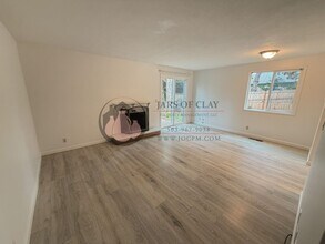 1540-1544 Fircrest Ct SE in Salem, OR - Building Photo - Building Photo