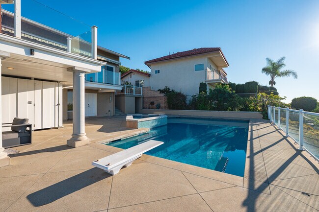 11141 Limetree Dr in Santa Ana, CA - Building Photo - Building Photo