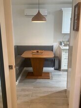 6219 1/2 Monterey Rd in Los Angeles, CA - Building Photo - Building Photo