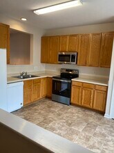 102 Watertree Ln in Apex, NC - Building Photo - Building Photo