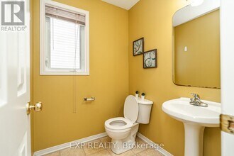120 Landover Crescent in Ottawa, ON - Building Photo - Building Photo