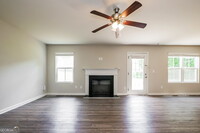 405 Invector Ct in Locust Grove, GA - Building Photo - Building Photo