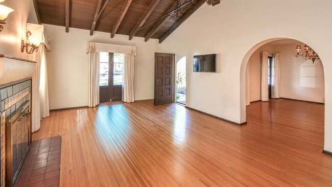 2814 Fleur Dr in San Marino, CA - Foto de edificio - Building Photo