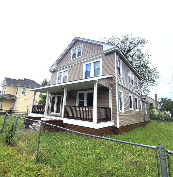 1900 Lansing Ave in Portsmouth, VA - Building Photo