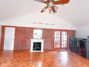 7515 Havelock St, Unit Joyful Bedroom in Springfield, VA - Building Photo - Building Photo