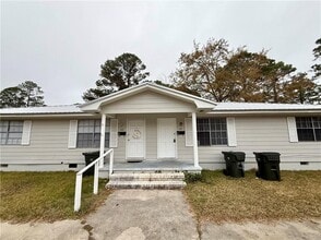 512 Beville St in Waycross, GA - Building Photo - Building Photo