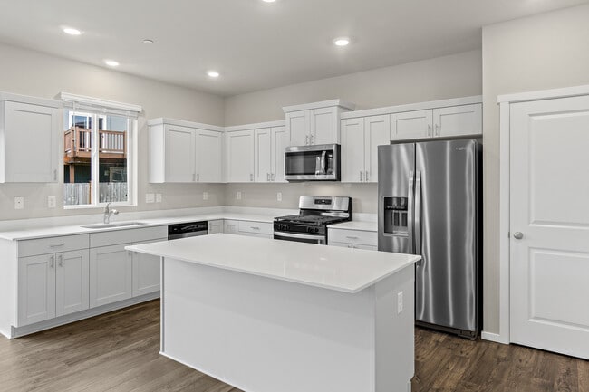 10618 SE 265th Pl in Kent, WA - Building Photo - Building Photo