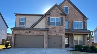 5320 Austrian Pine Ct in Cumming, GA - Building Photo